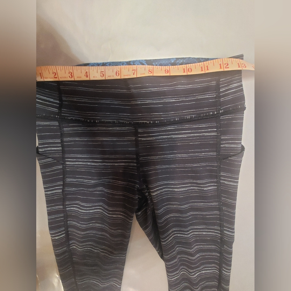 LULULEMON ATHLETIC/LEISURE LEGGING - Picture 4 of 11